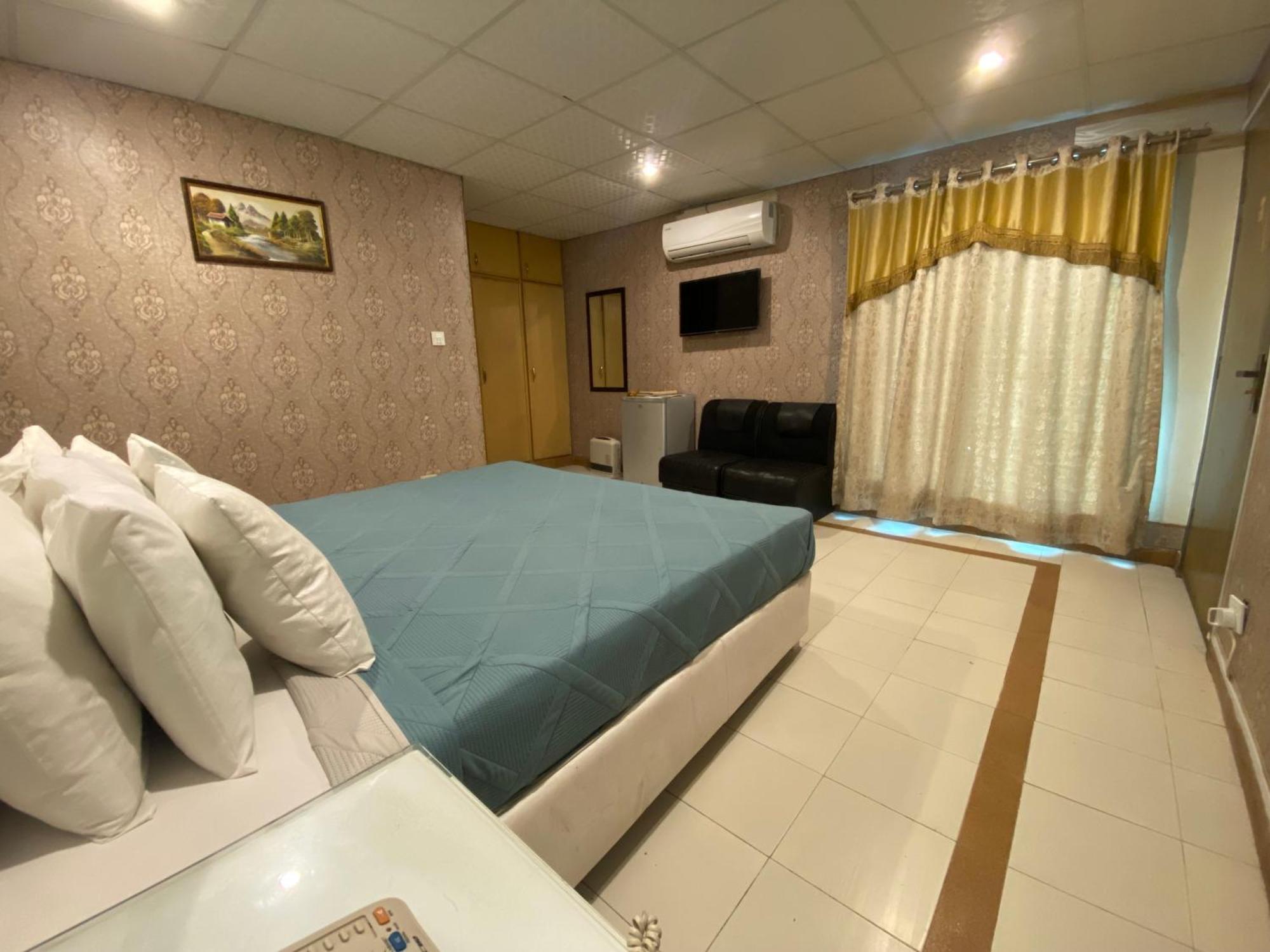 Fusion Lodge Исламабад Екстериор снимка