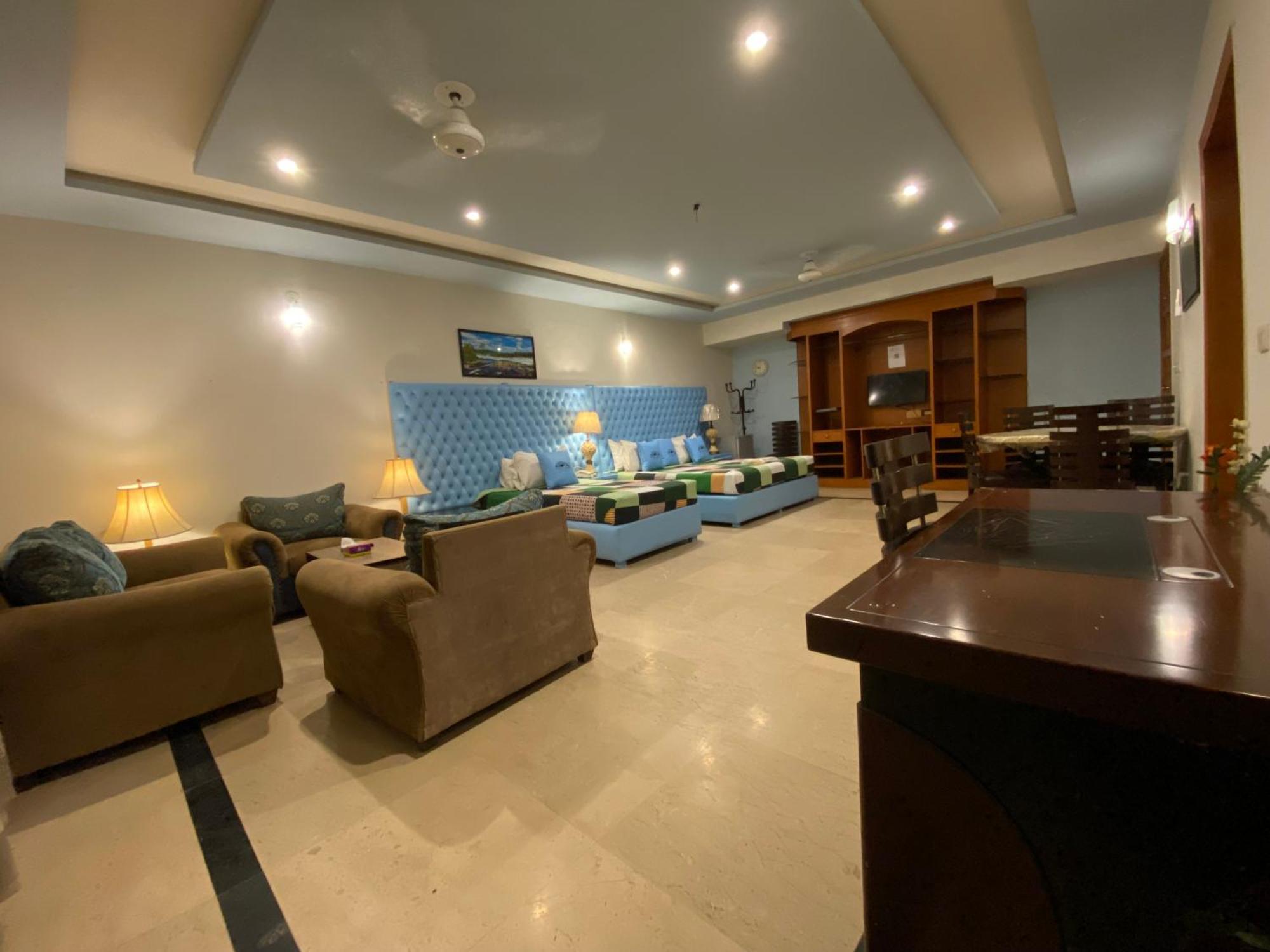 Fusion Lodge Исламабад Екстериор снимка