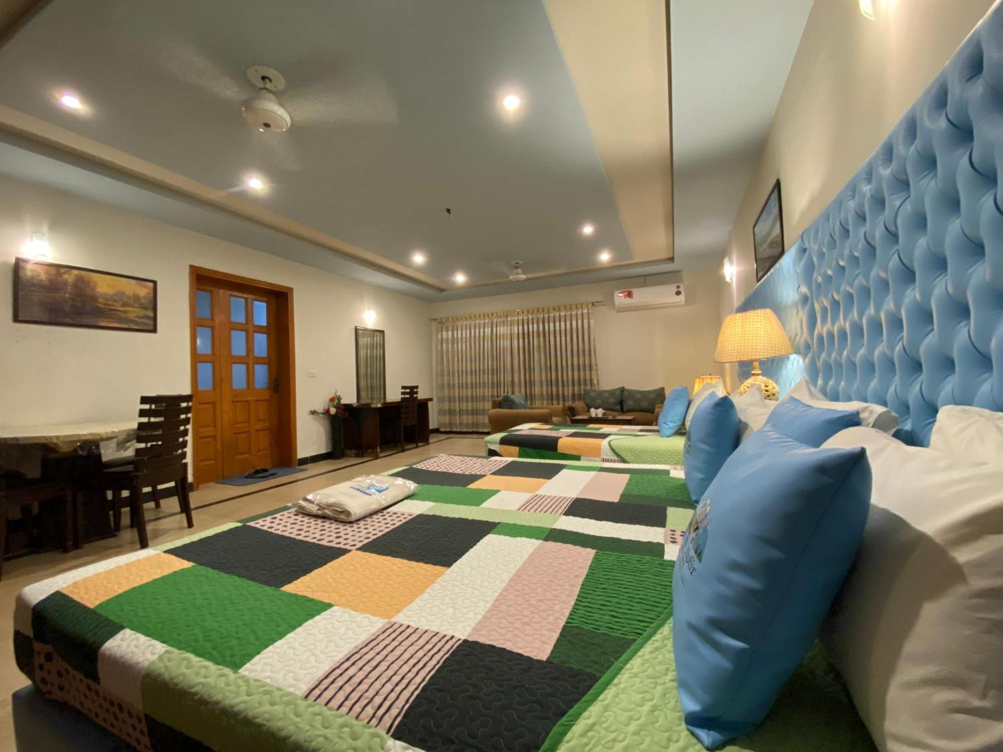 Fusion Lodge Исламабад Екстериор снимка