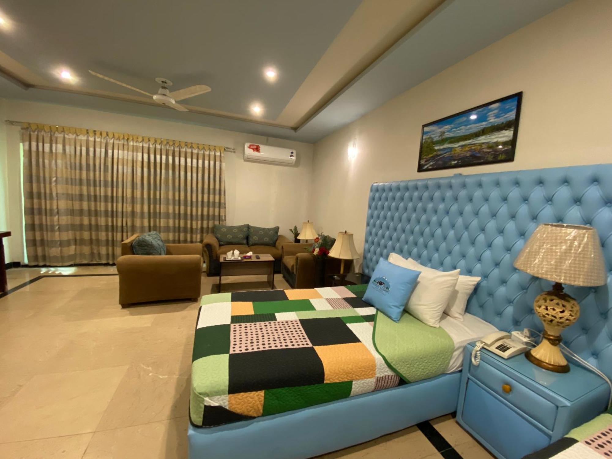 Fusion Lodge Исламабад Екстериор снимка